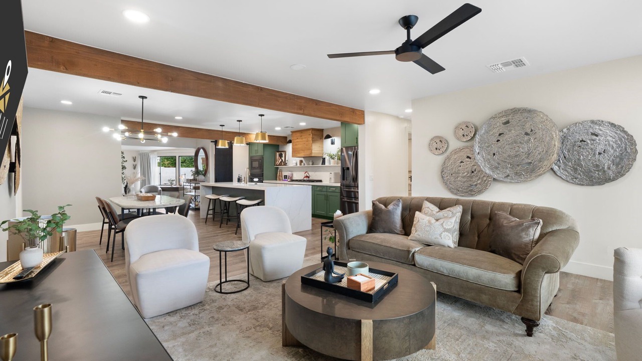 Photo of Livingroom in Cox Heights
