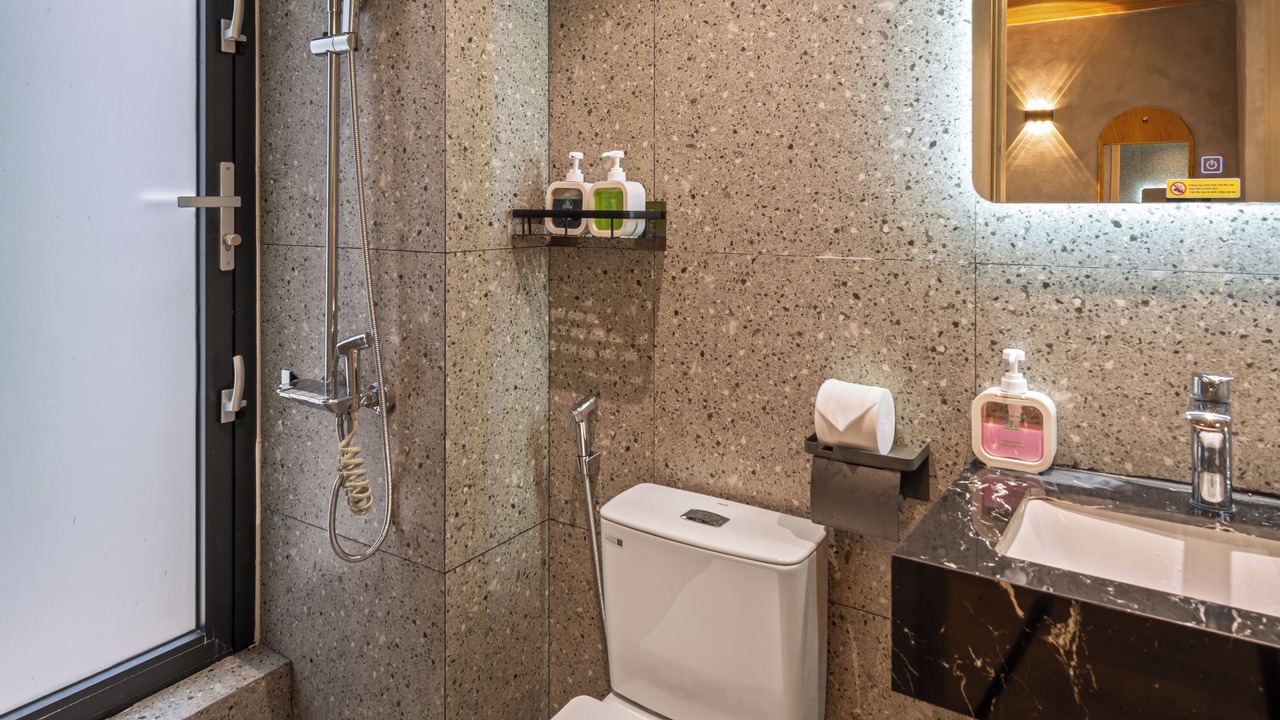 Photo of Bathroom in Ngu Hanh Son