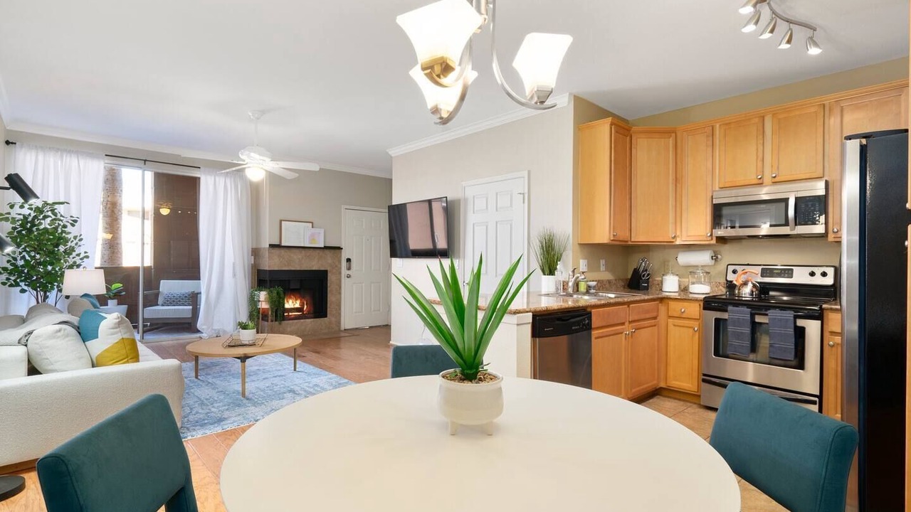 Photo of Bedroom in Paradise Valley Village