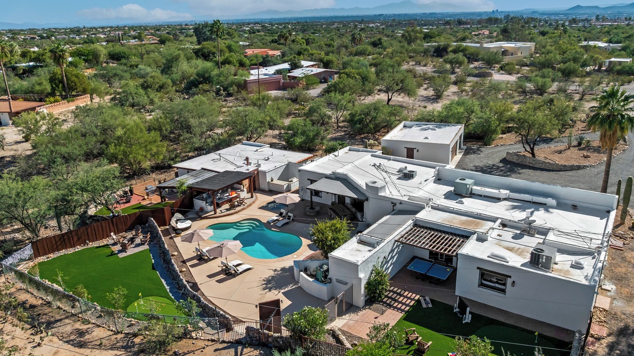 Photo of Outdoor in Casas Adobes Estates