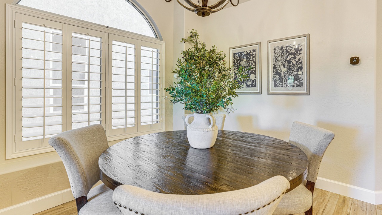 Photo of Livingroom in Foothills