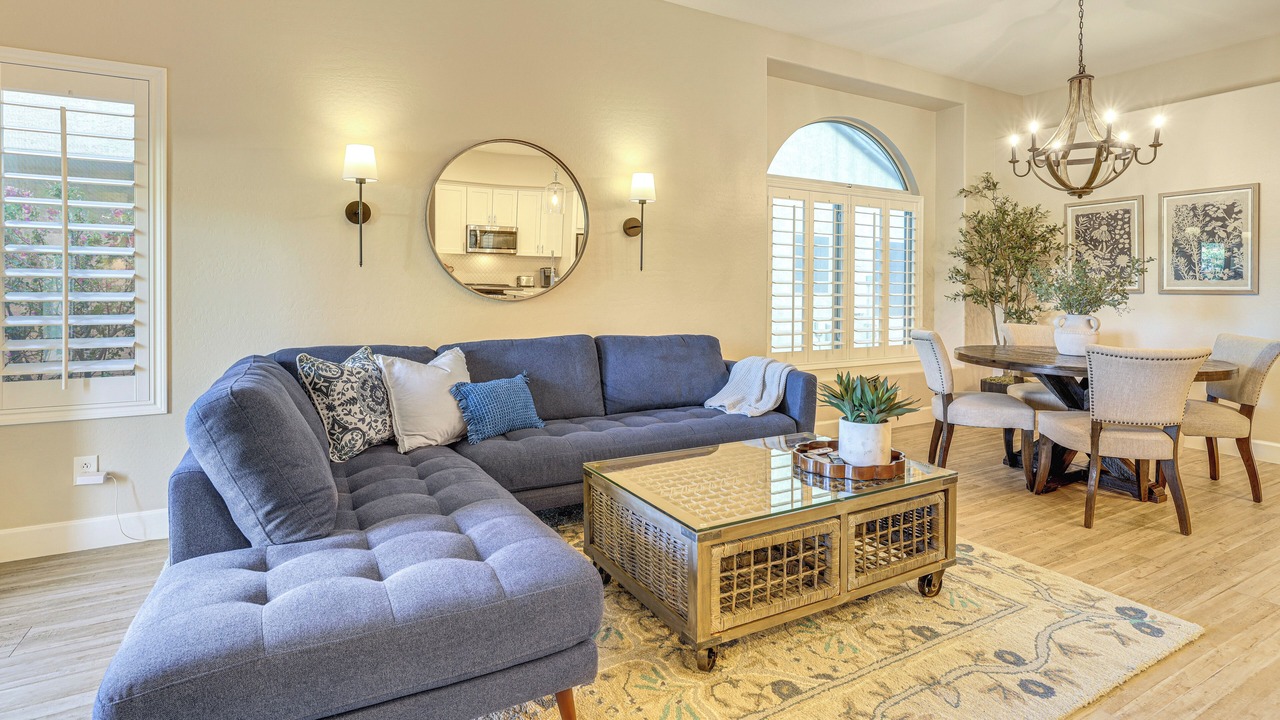 Photo of Livingroom in Foothills