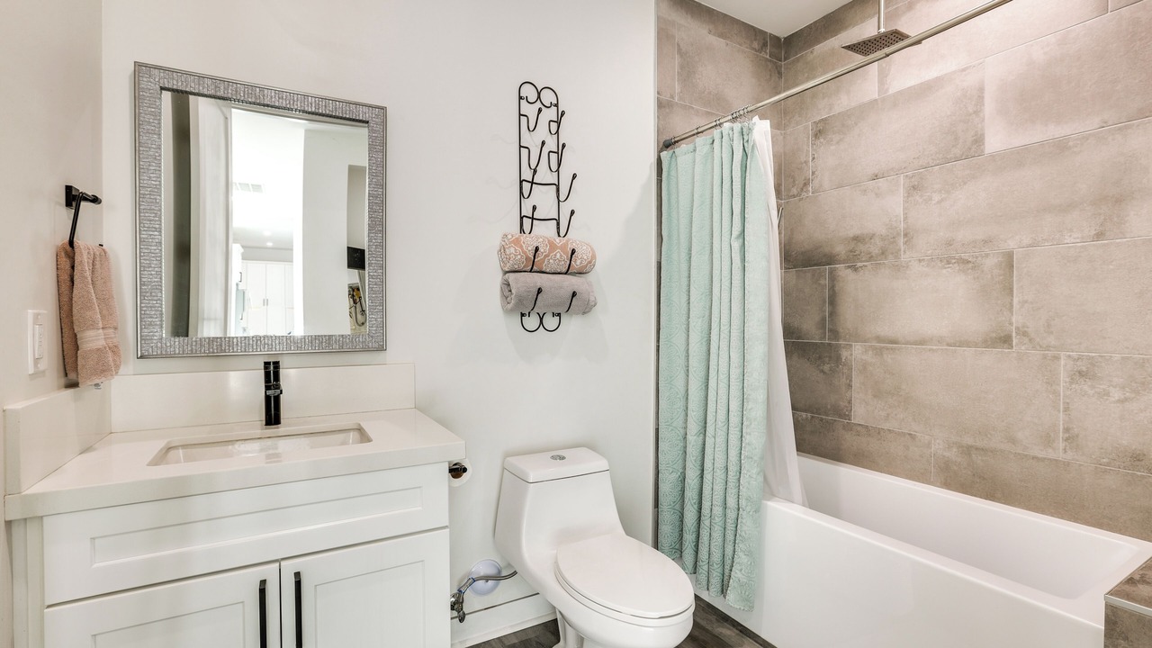Photo of Bathroom in Garfield