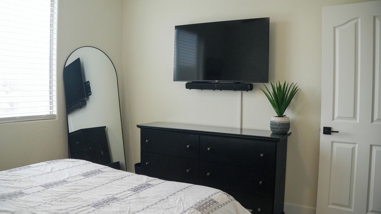 Photo of Bedroom in Greenfield Lakes
