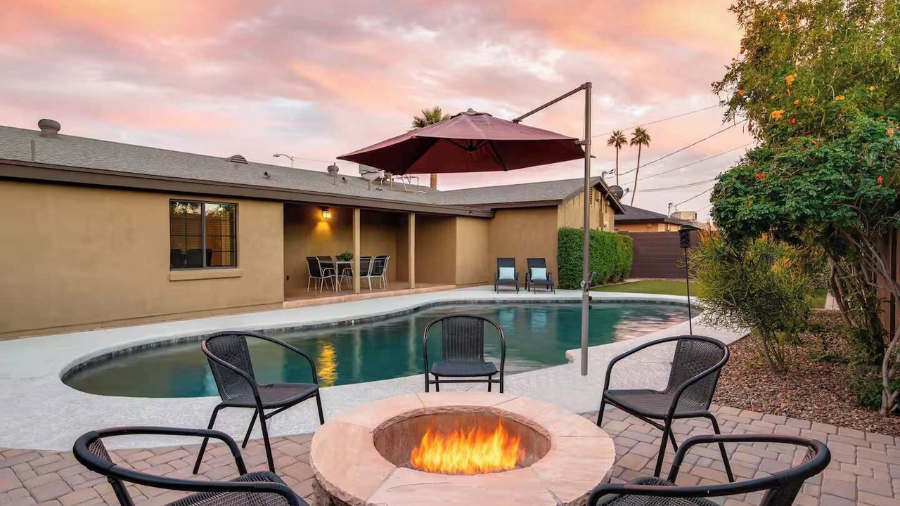 Photo of Outdoor in New Papago Parkway
