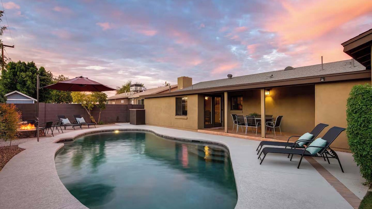 Photo of Outdoor in New Papago Parkway