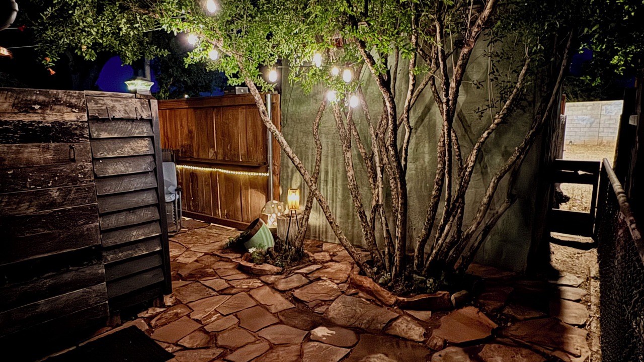Photo of Outdoor in Page