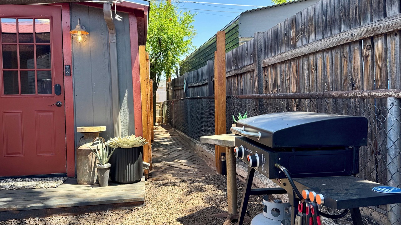 Photo of Outdoor in Page