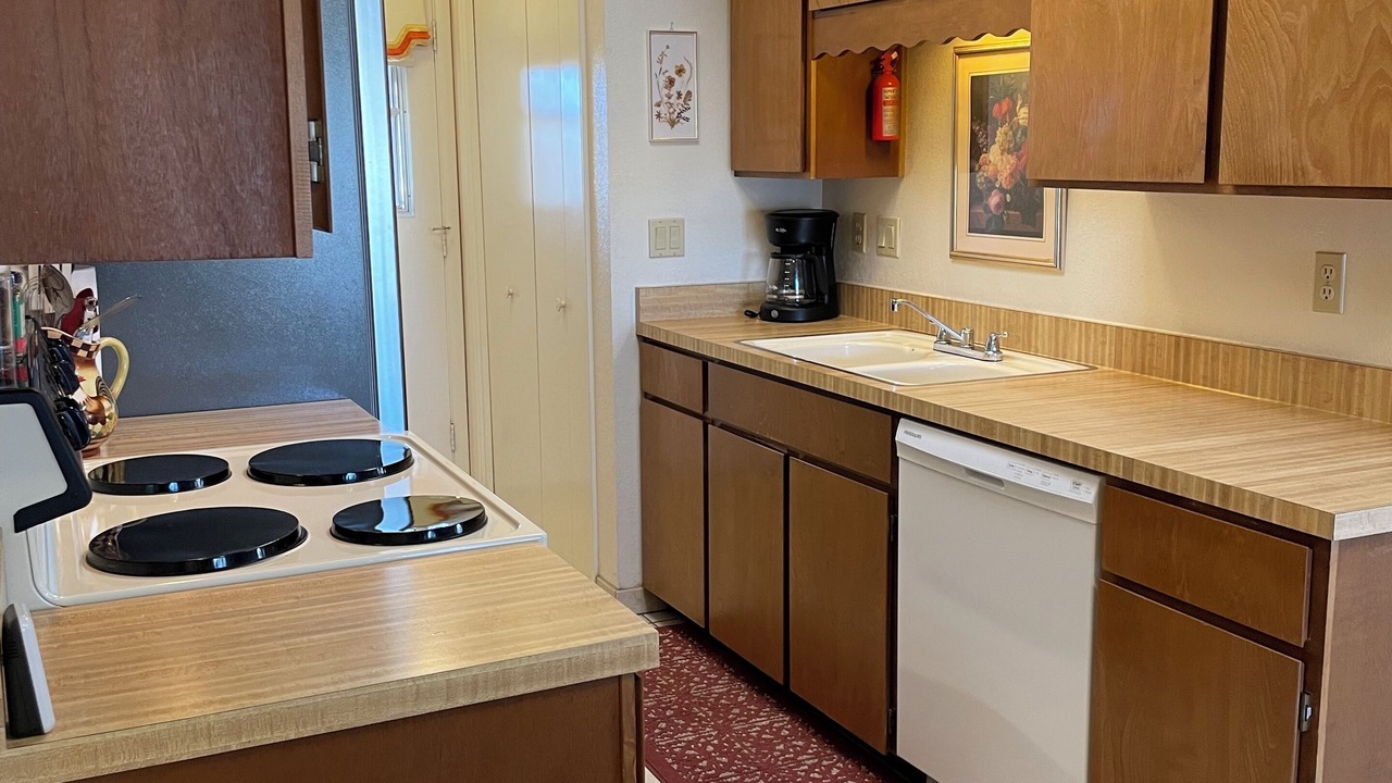 Photo of Kitchen in Desert Hills Estates