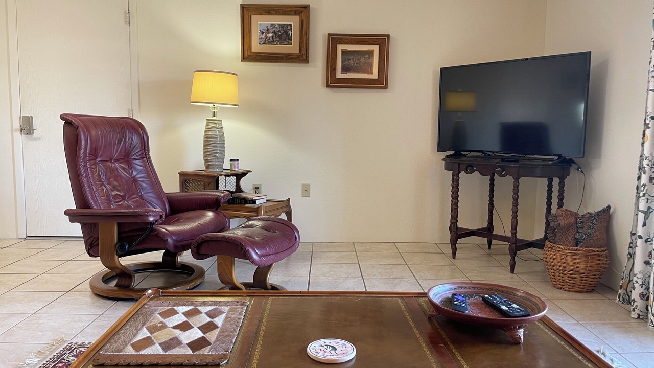 Photo of Livingroom in Desert Hills Estates