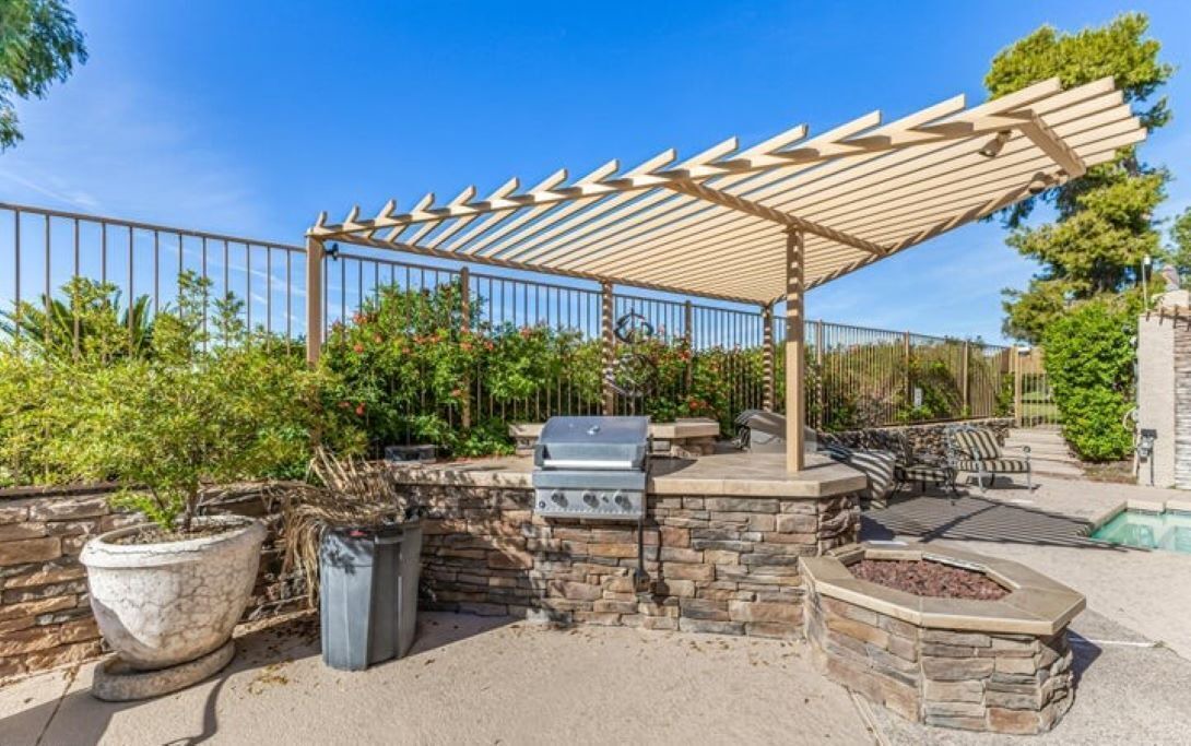Photo of Patio Balcony in Trail West