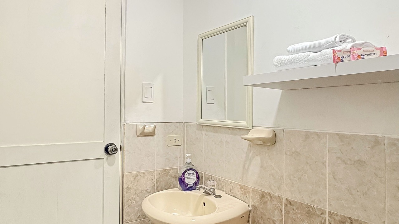 Photo of Bathroom in Urbanizacion California