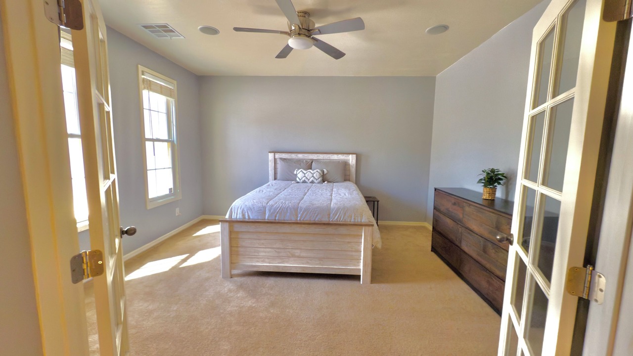 Photo of Bedroom in South Mountain