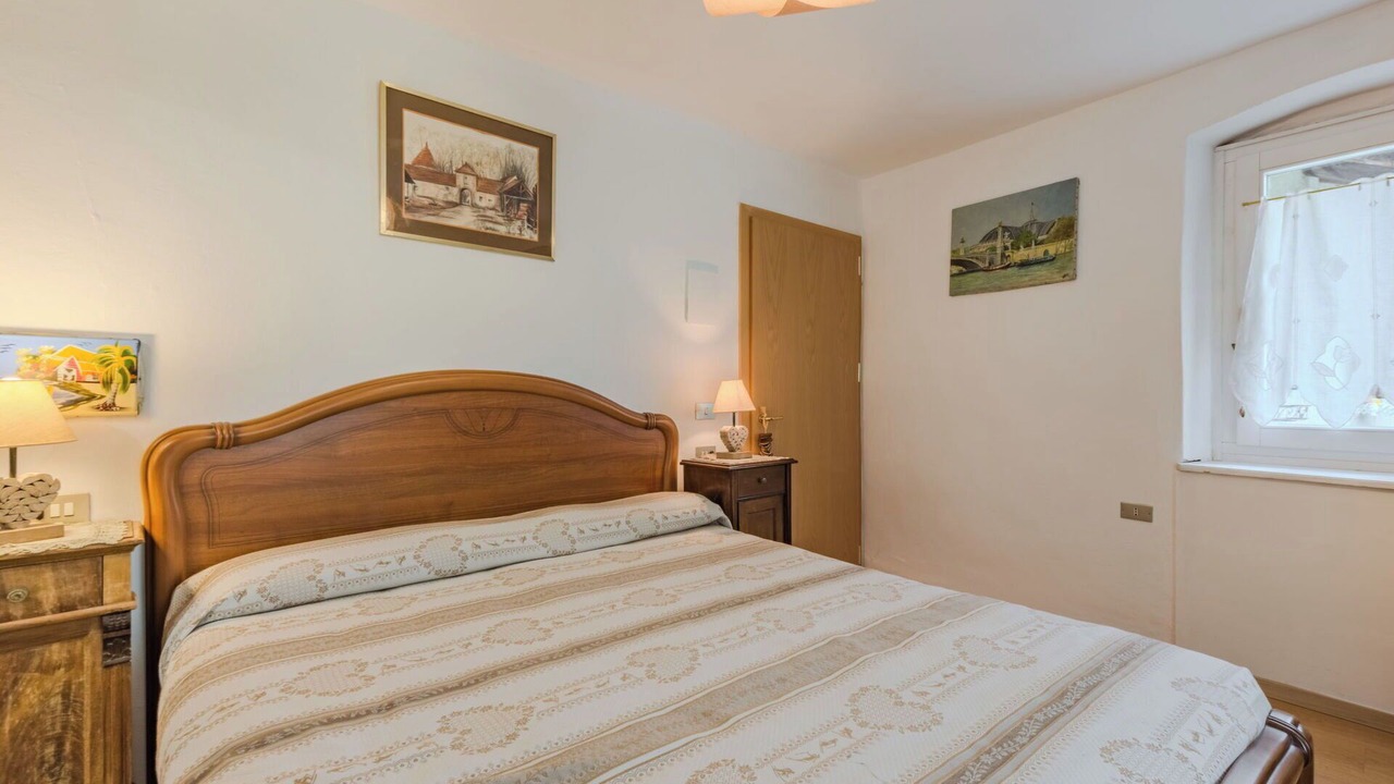 Photo of Bedroom in Pellizzano