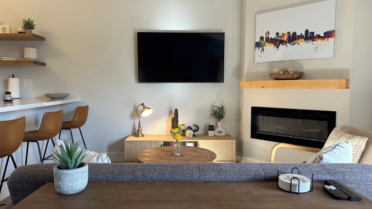 Photo of Livingroom in Paradise Valley Village