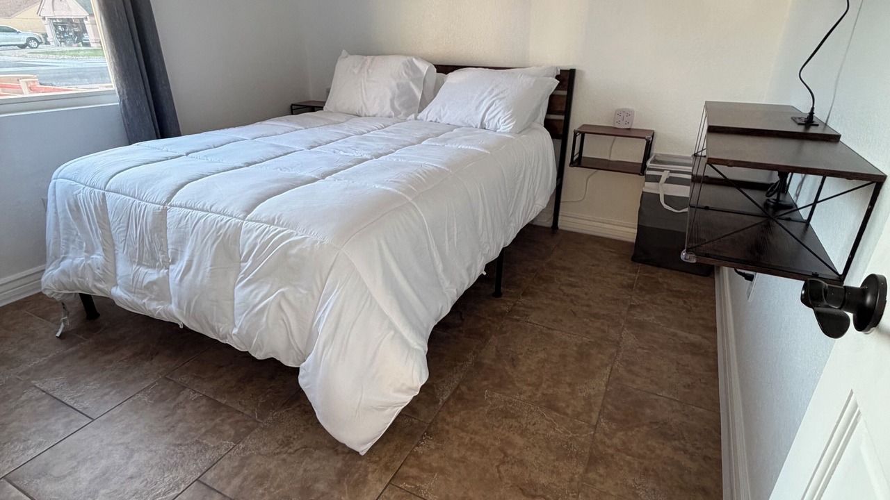 Photo of Bedroom in Woodridge