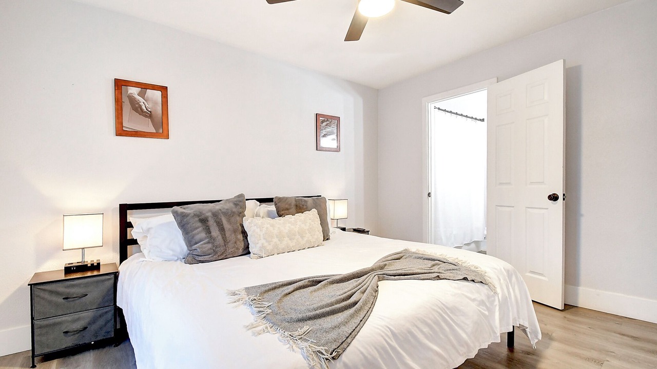 Photo of Bedroom in Parque Vista Estates