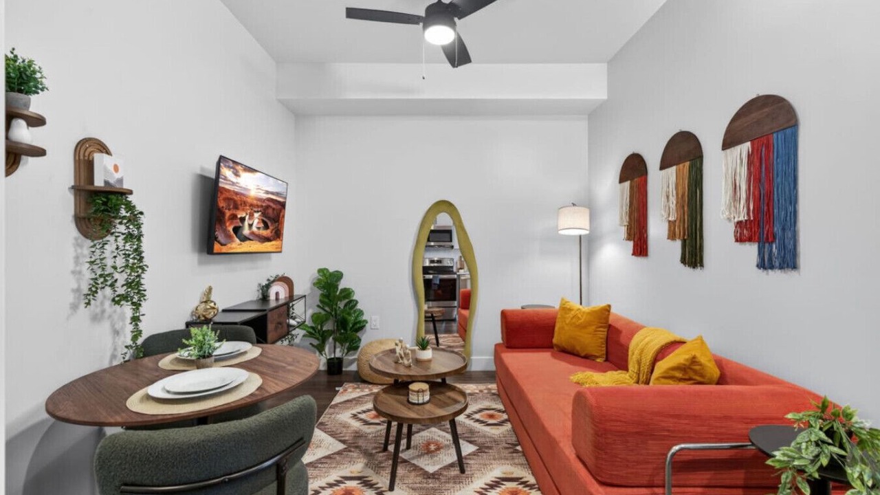 Photo of Livingroom in Camelback East