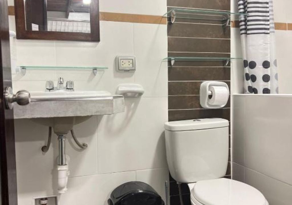 Photo of Bathroom in Ollantaytambo