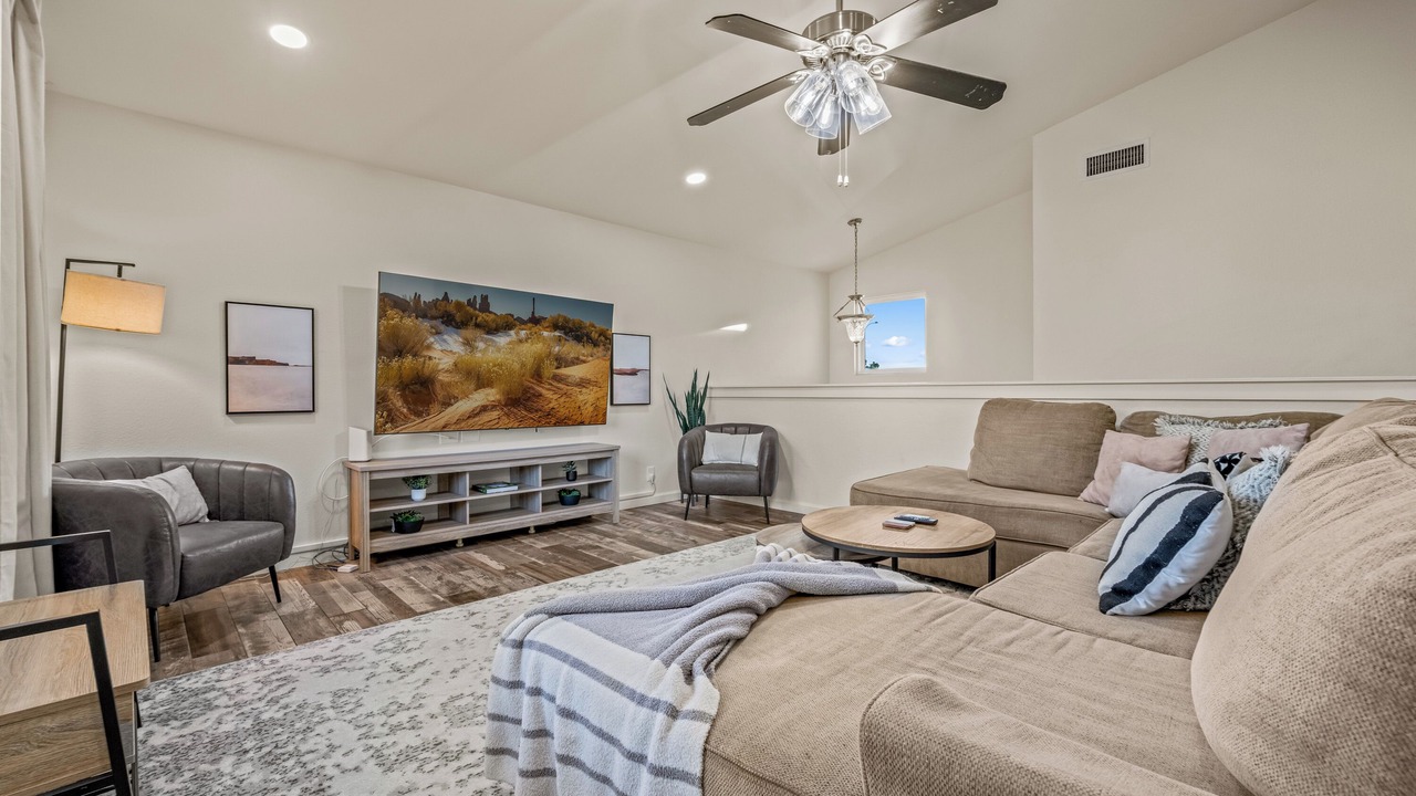 Photo of Livingroom in Stoneybrook