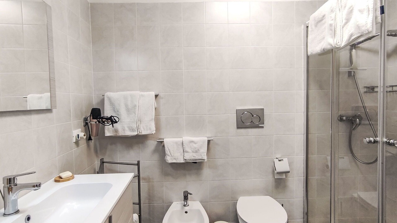 Photo of Bathroom in Arco