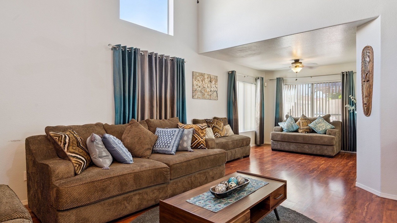 Photo of Livingroom in Chandler