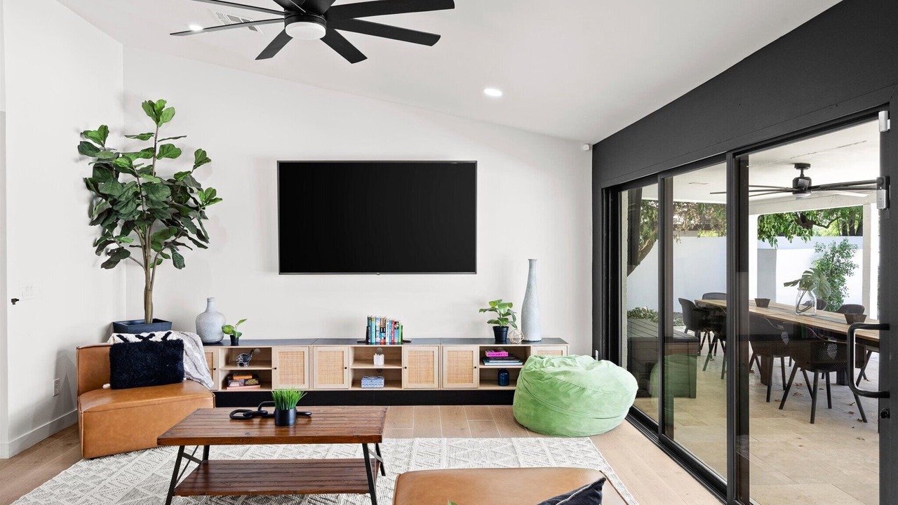 Photo of Livingroom in La Paz At Desert Springs
