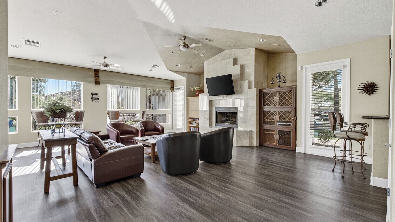 Photo of Livingroom in Central Scottsdale