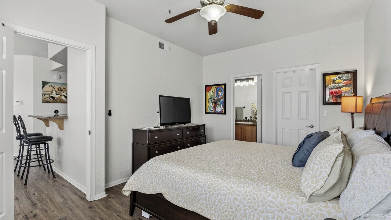 Photo of Bedroom in Central Scottsdale