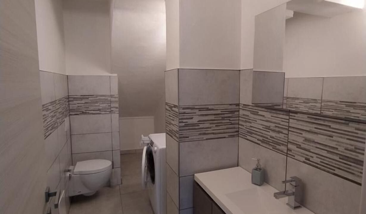 Photo of Bathroom in Strembo