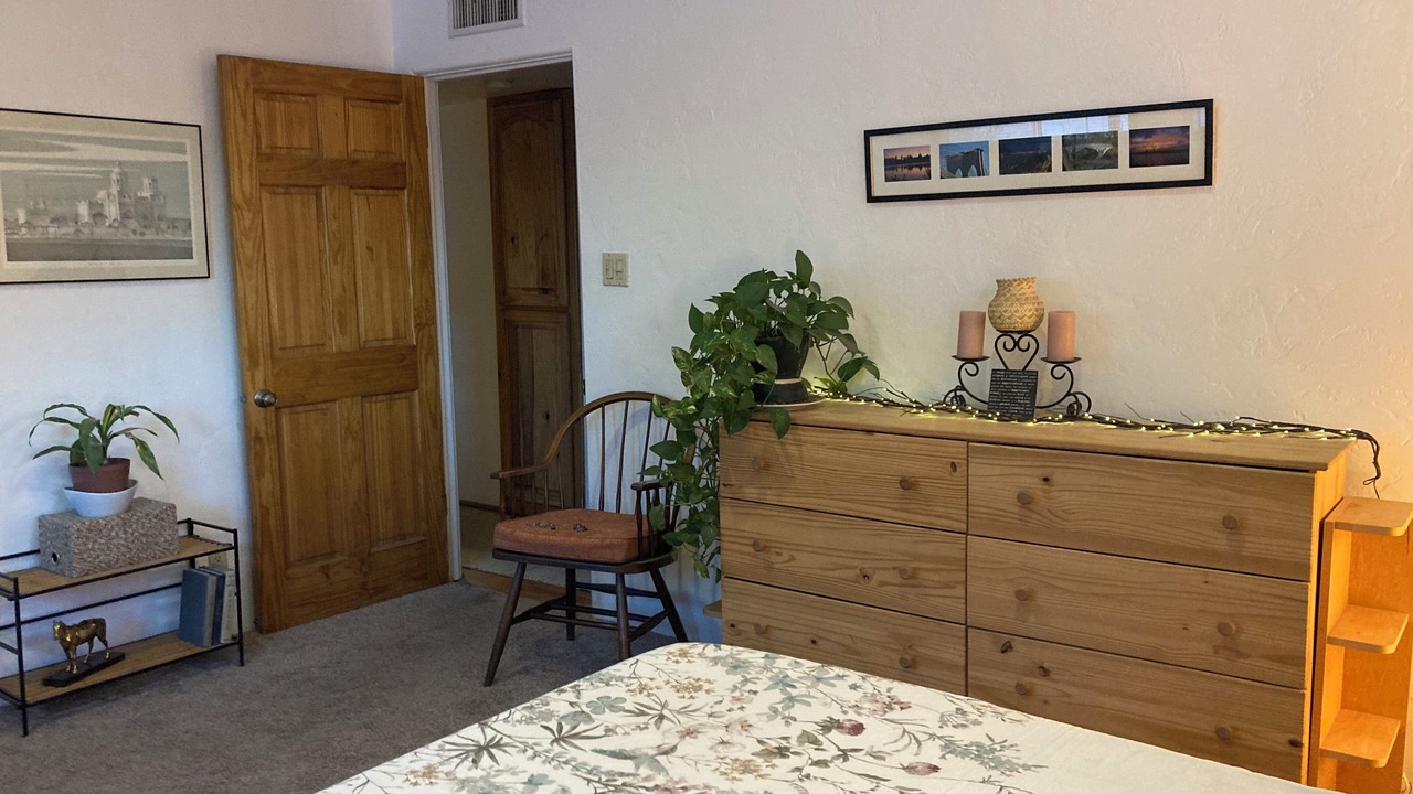 Photo of Bedroom in Rosemont West