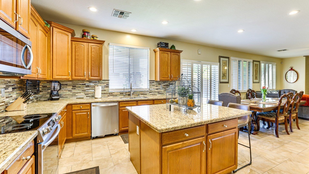 Photo of Kitchen in Camelback Plaza