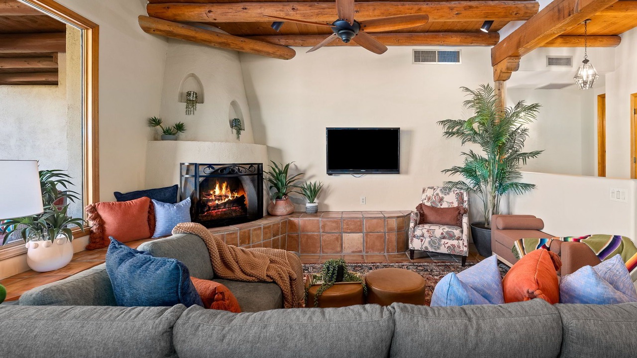 Photo of Livingroom in Oro Valley