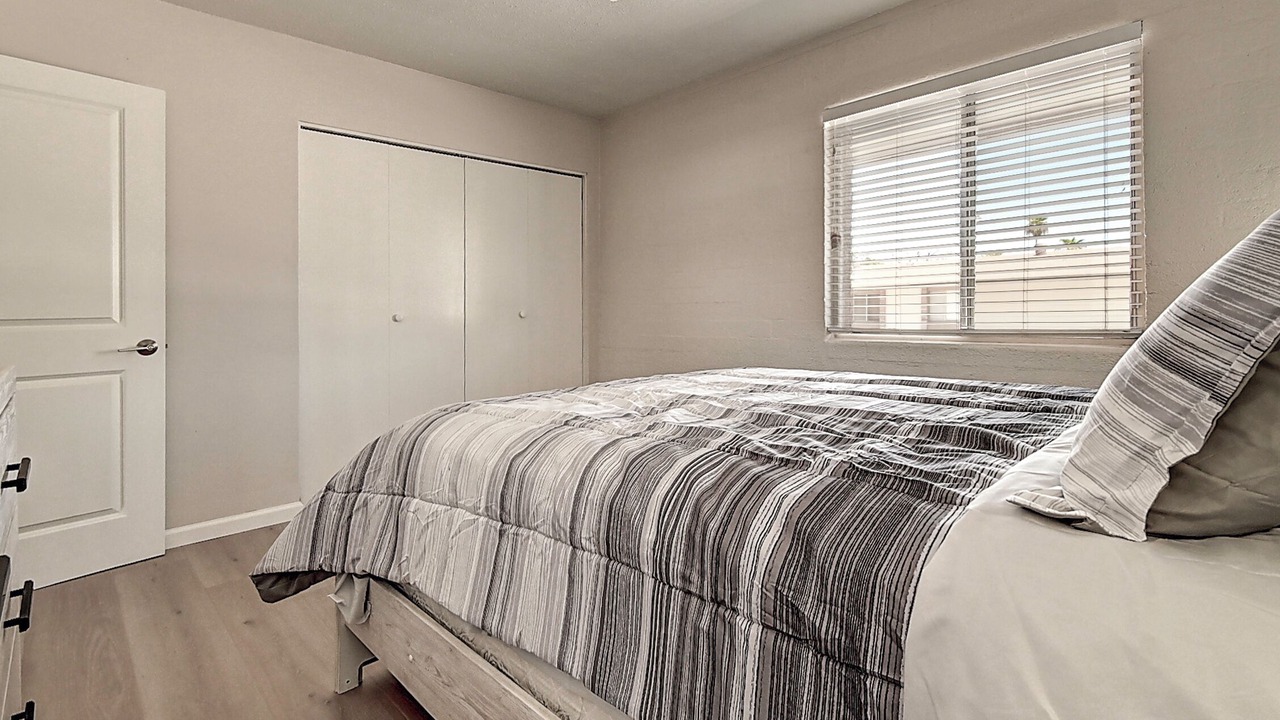 Photo of Bedroom in Fashion Square