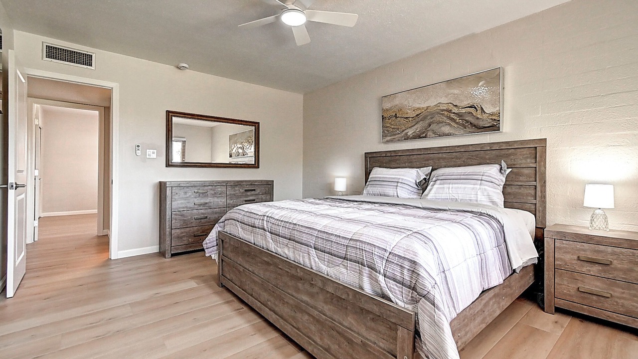 Photo of Bedroom in Fashion Square