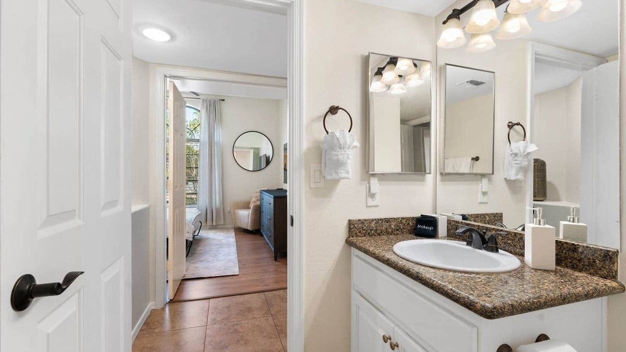 Photo of Bathroom in Glendale