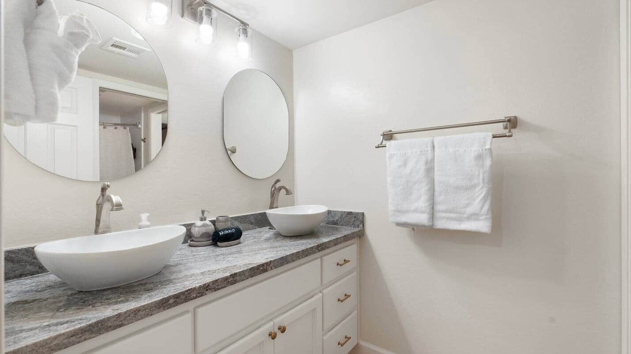 Photo of Bathroom in Glendale