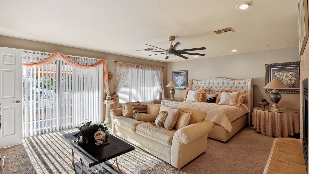 Photo of Livingroom in Chandler