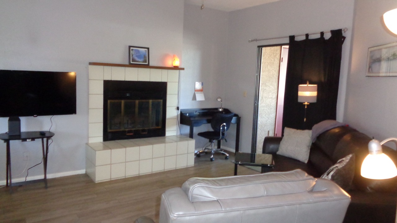 Photo of Livingroom in Camelback East