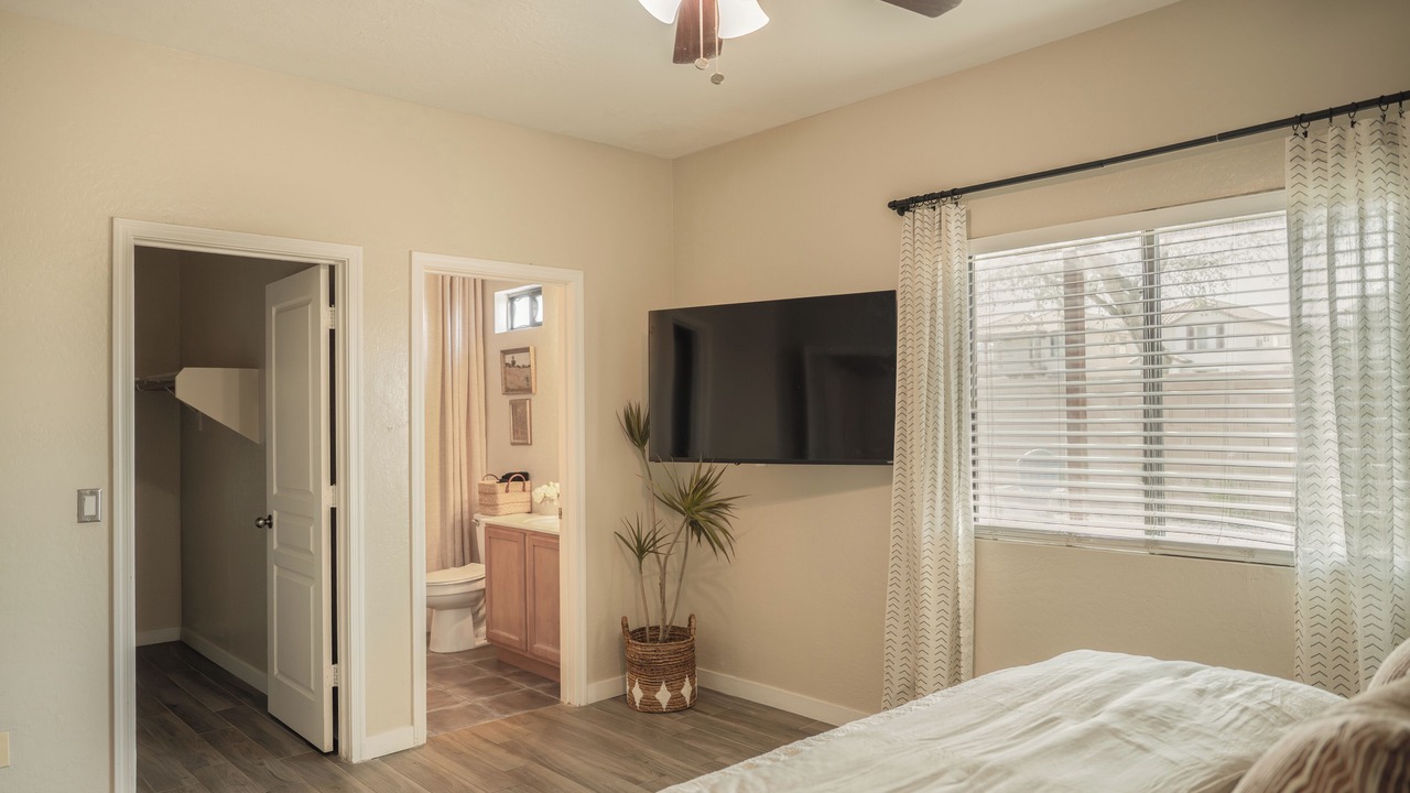 Photo of Bedroom in South Mountain