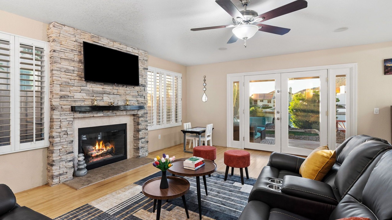 Photo of Livingroom in Arrowhead Lakes