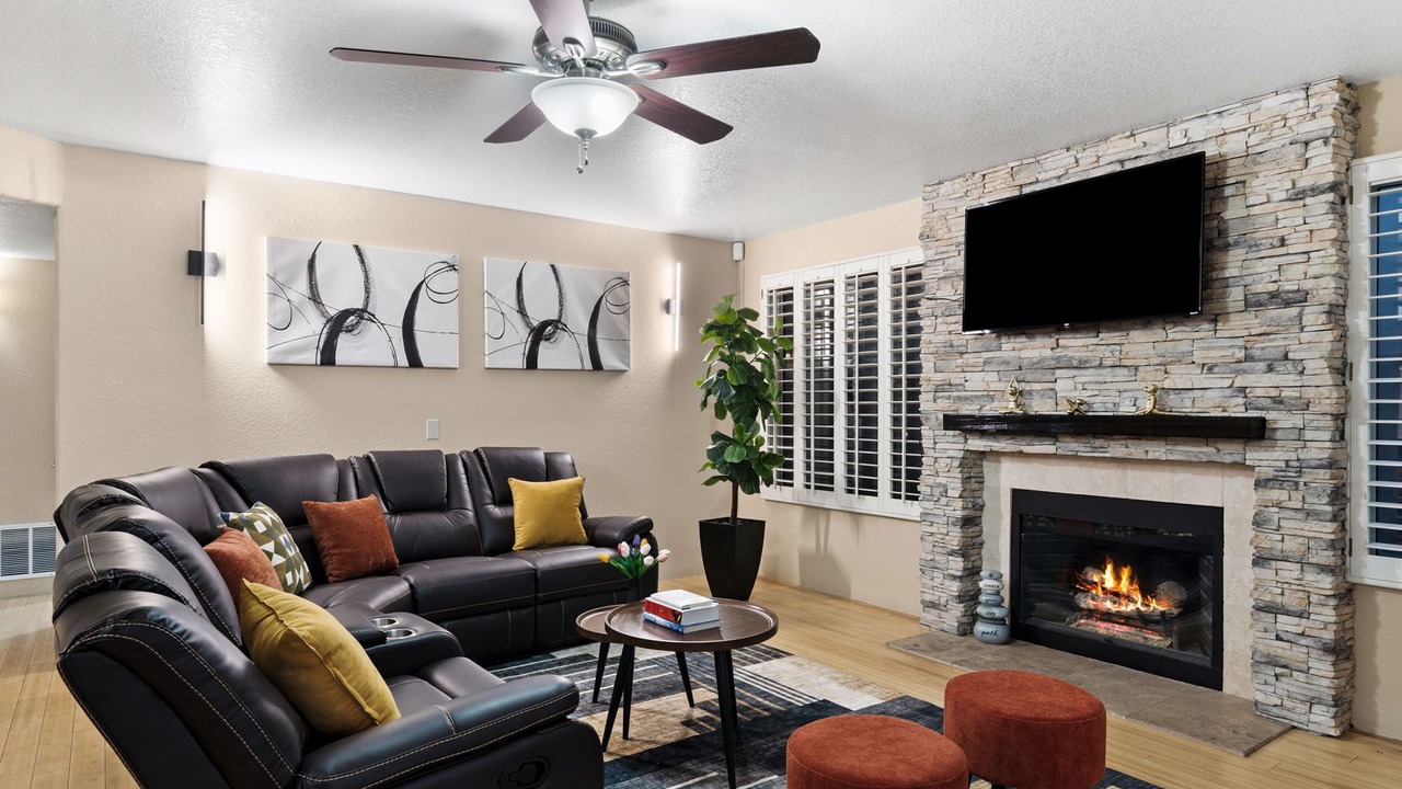 Photo of Livingroom in Arrowhead Lakes