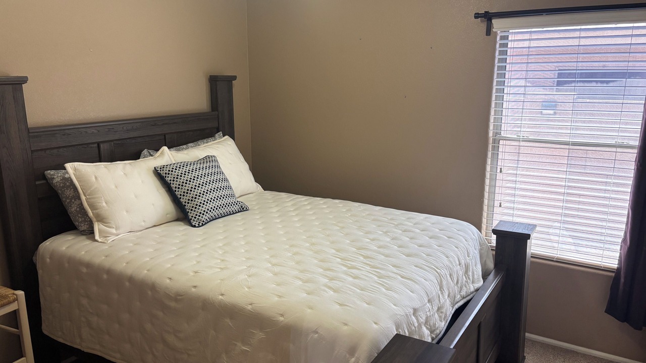 Photo of Bedroom in Maricopa