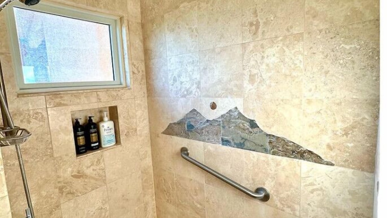 Photo of Bathroom in Elgin
