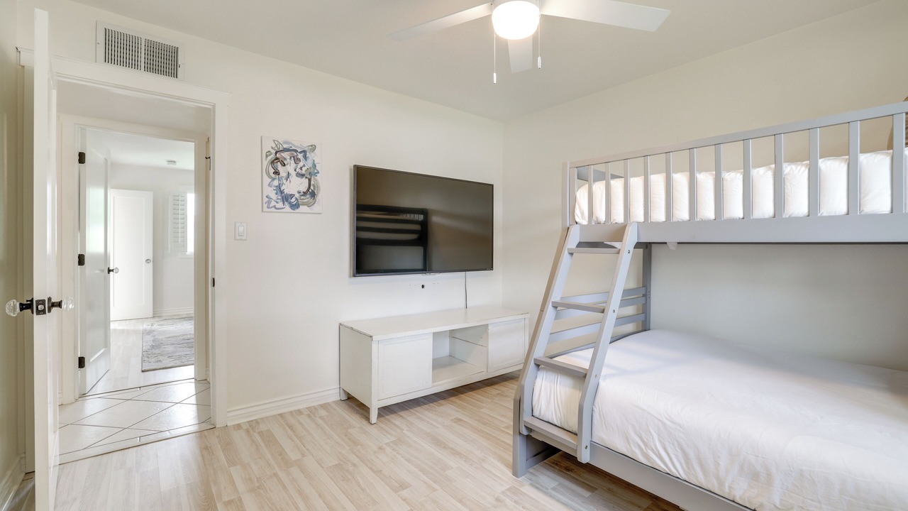 Photo of Bedroom in Cox Heights