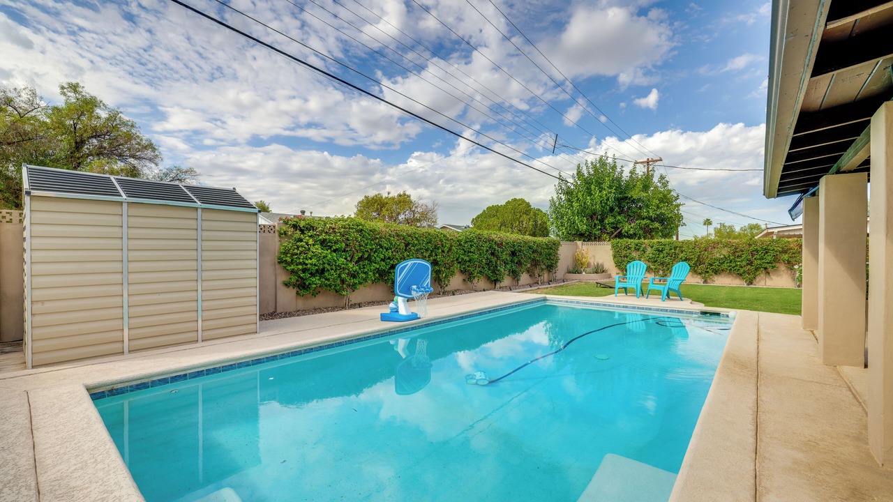 Photo of Outdoor in Cox Heights