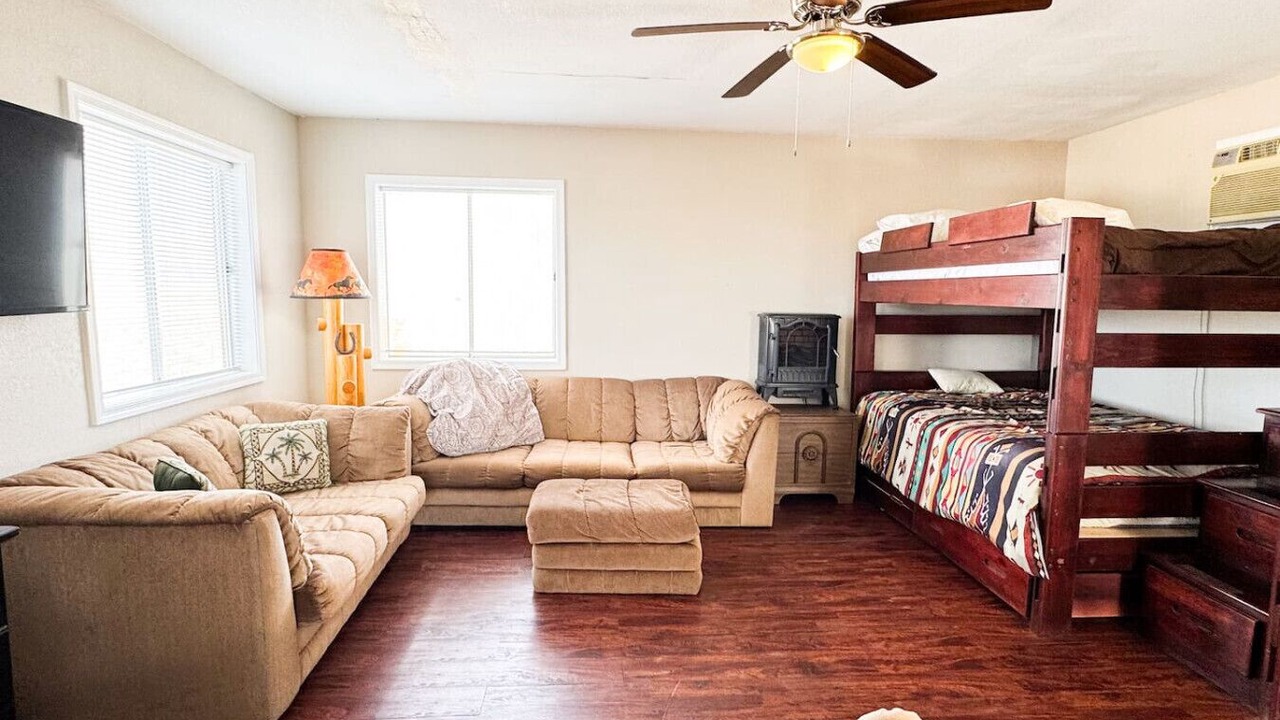 Photo of Livingroom in Meadview