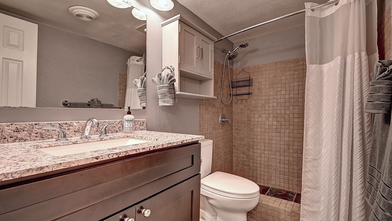 Photo of Bathroom in Entertainment District