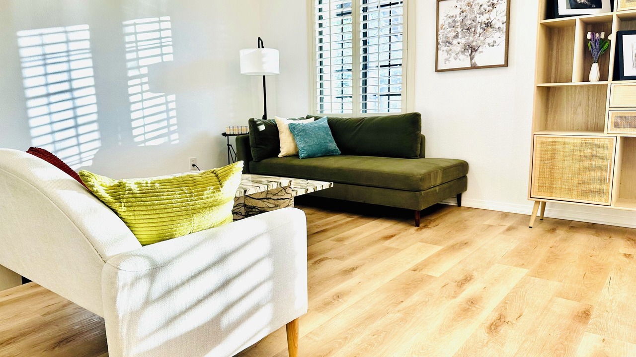 Photo of Livingroom in Shadow Hills