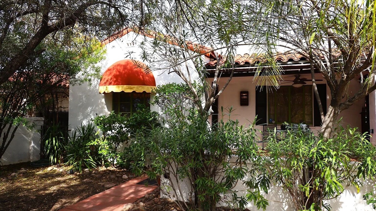 Photo of Outdoor in Sam Hughes